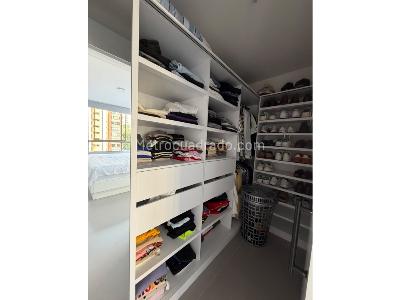 Apartamento de 3 alcobas en venta en Los Balsos Poblado, Medellín, 96 m² · foto 15 de 20