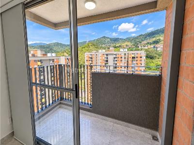 Apartamento de 3 alcobas en venta en Santa Maria, Itagüí, 56 m² · foto 4 de 10