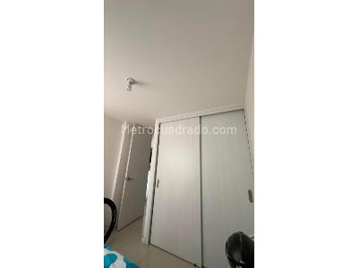 Apartamento en venta en Loma De Los Bernal, Medellín · foto 9 de 20