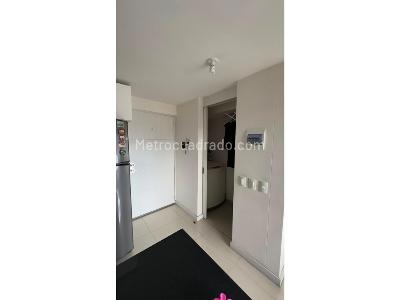 Apartamento en venta en Loma De Los Bernal, Medellín · foto 17 de 20