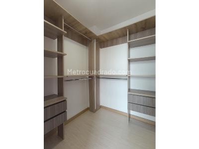 Apartamento de 2 alcobas en venta en El Poblado, Medellín, 94 m² · foto 16 de 20