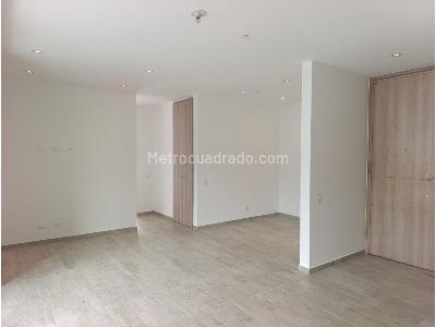 Apartamento de 2 alcobas en venta en El Poblado, Medellín, 94 m² · foto 9 de 20