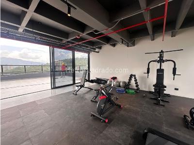 Apartaestudio en venta en El Poblado, Medellín, 43 m² · foto 12 de 18