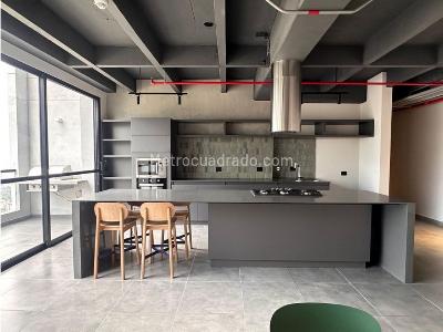 Apartaestudio en venta en El Poblado, Medellín, 43 m² · foto 14 de 18
