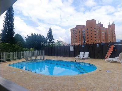 Apartamento de 3 alcobas en venta en Loma De Los Bernal, Medellín, 85 m² · foto 16 de 16