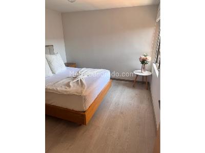 Apartamento en venta en Loma De Los Bernal, Medellín · foto 11 de 20