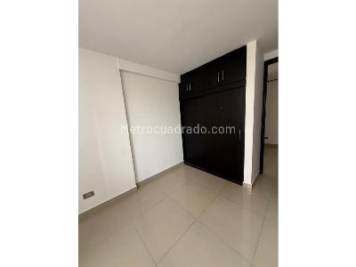 Apartamento en venta en Loma De Los Bernal, Medellín · foto 9 de 20