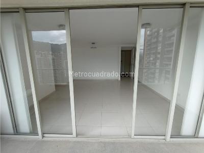 Apartamento de 3 alcobas en venta en Loma De Los Bernal, Medellín, 98 m² · foto 17 de 20
