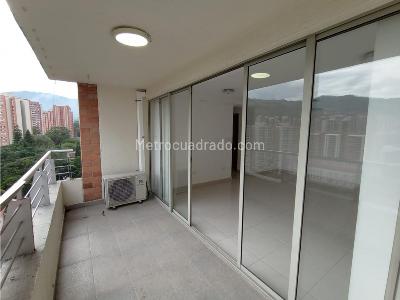 Apartamento de 3 alcobas en venta en Loma De Los Bernal, Medellín, 98 m² · foto 20 de 20