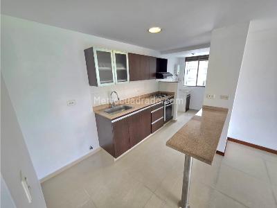 Apartamento en venta en El Poblado, Medellín · foto 3 de 11