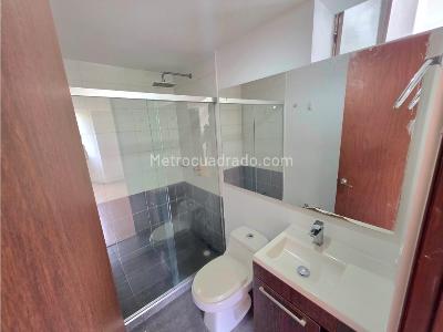 Apartamento en venta en El Poblado, Medellín · foto 8 de 11