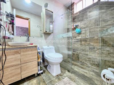 Apartamento de 4 alcobas en venta en El Poblado, Medellín, 130 m² · foto 19 de 20