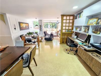 Apartamento de 4 alcobas en venta en El Poblado, Medellín, 130 m² · foto 3 de 20