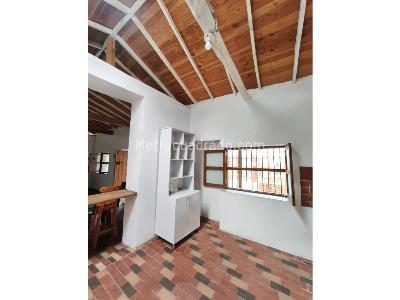 Casa de 3 alcobas en venta en Santa Elena, Medellín, 182 m² · foto 10 de 20