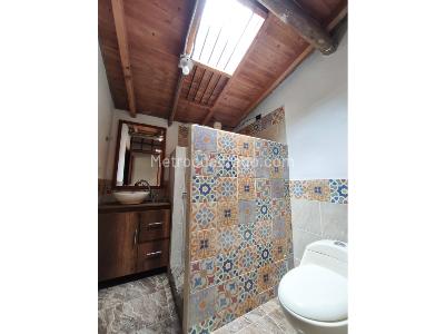 Casa de 3 alcobas en venta en Santa Elena, Medellín, 182 m² · foto 12 de 20