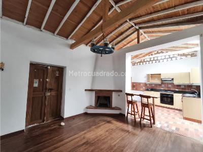 Casa de 3 alcobas en venta en Santa Elena, Medellín, 182 m² · foto 9 de 20