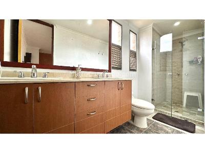 Apartamento de 3 alcobas en venta en Loma De Los Parra, Medellín, 135 m² · foto 13 de 20