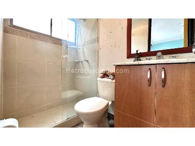 Apartamento de 3 alcobas en venta en Loma De Los Parra, Medellín, 135 m² · foto 18 de 20