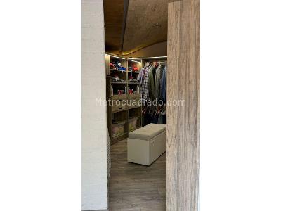 Apartamento de 1 alcoba en venta en El Poblado, Medellín, 100 m² · foto 13 de 14