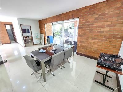 Casa de 4 alcobas en venta en Las Lomitas, Sabaneta, 470 m² · foto 11 de 20