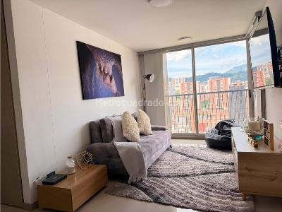 Apartamento de 3 alcobas en venta en Mayorca, Sabaneta, 75 m² · foto 4 de 11
