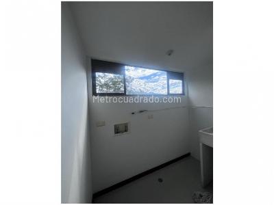 Apartamento en venta en Loma Del Barro, Envigado · foto 12 de 13