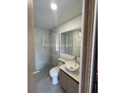 Apartamento de 2 alcobas en venta en Loma De San Jose, Sabaneta, 72 m² · foto 3 de 10