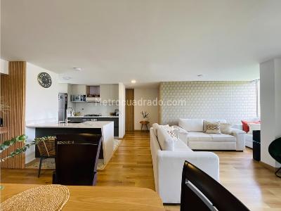 Apartamento de 2 alcobas en venta en La Abadia, Envigado, 83 m² · foto 4 de 15