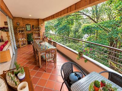 Apartamento de 3 alcobas en venta en San Lucas, Medellín, 161 m² · foto 2 de 13