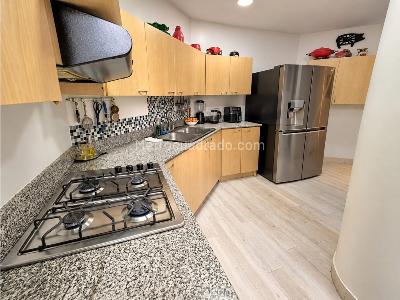 Apartamento de 3 alcobas en venta en San Lucas, Medellín, 161 m² · foto 7 de 13