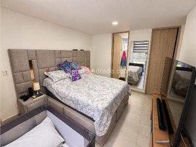 Apartamento de 3 alcobas en venta en Las Villas, Itagüí, 95 m² · foto 10 de 14
