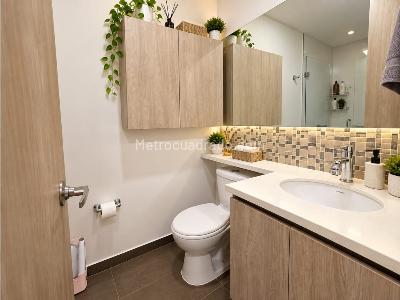 Apartamento de 3 alcobas en venta en Las Villas, Itagüí, 95 m² · foto 13 de 14