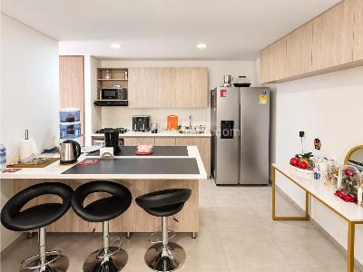 Apartamento de 3 alcobas en venta en Las Villas, Itagüí, 95 m² · foto 4 de 14