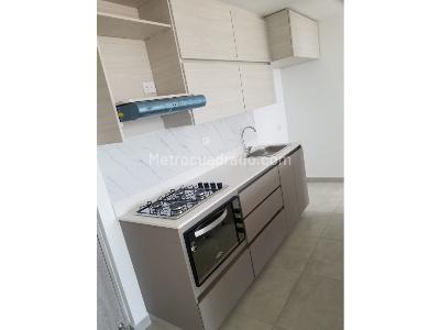 Apartamento de 3 alcobas en venta en Las Lomitas, Sabaneta, 80 m² · foto 4 de 13