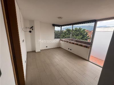 Apartamento de 3 alcobas en venta en San Joaquin, Medellín, 100 m² · foto 2 de 11