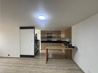 Apartamento de 3 alcobas en venta en San Joaquin, Medellín, 100 m² · foto 8 de 11