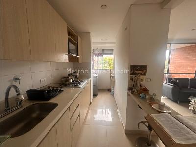 Apartamento en venta en Fatima, Itagüí · foto 3 de 15
