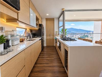 Apartamento de 3 alcobas en venta en Loma Del Esmeraldal, Envigado, 100 m² · foto 2 de 12