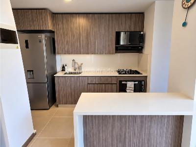 Apartamento en venta en Suramerica, Itagüí · foto 3 de 13