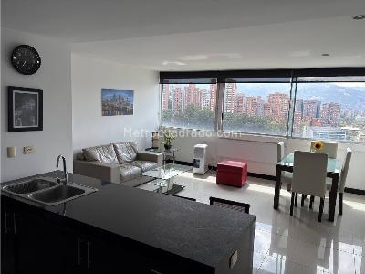 Apartamento de 1 alcoba en venta en El Poblado, Medellín, 60 m² · foto 2 de 20