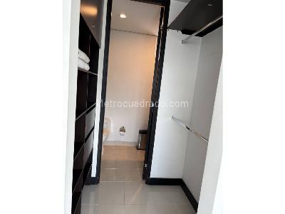 Apartamento de 1 alcoba en venta en El Poblado, Medellín, 60 m² · foto 6 de 20