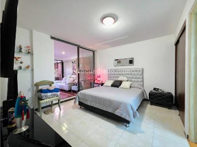 Apartamento de 2 alcobas en venta en El Poblado, Medellín, 145 m² · foto 14 de 20