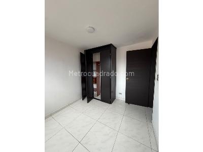 Apartamento en venta en La America, Medellín · foto 4 de 15