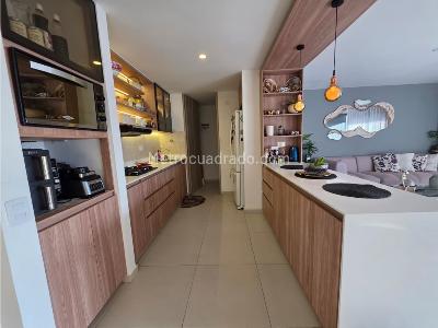 Apartamento de 3 alcobas en venta en Ciudad Del Rio, Medellín, 120 m² · foto 2 de 12