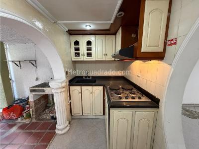 Casa de 3 alcobas en venta en La Estrella, Medellín, 100 m² · foto 12 de 17
