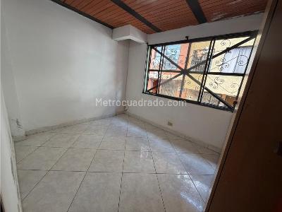 Casa de 3 alcobas en venta en La Estrella, Medellín, 100 m² · foto 9 de 17