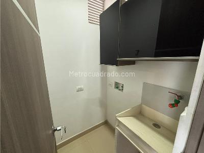 Apartamento de 1 alcoba en venta en Sabaneta Medellin Antioquia, Medellín, 48 m² · foto 3 de 10