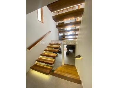 Casa de 5 alcobas en venta en Loma Del Escobero, Envigado, 280 m² · foto 10 de 17