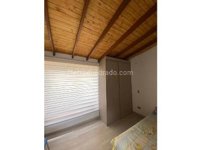 Casa de 5 alcobas en venta en Loma Del Escobero, Envigado, 280 m² · foto 13 de 17