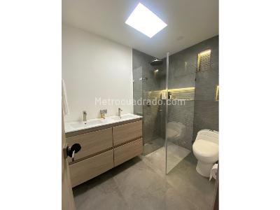 Casa de 5 alcobas en venta en Loma Del Escobero, Envigado, 280 m² · foto 14 de 17